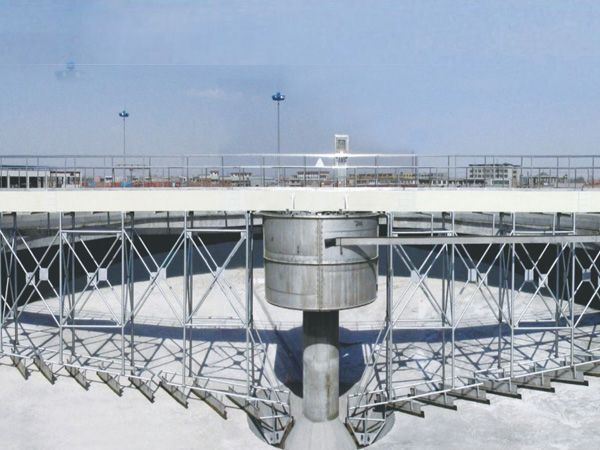 双周边刮吸泥机